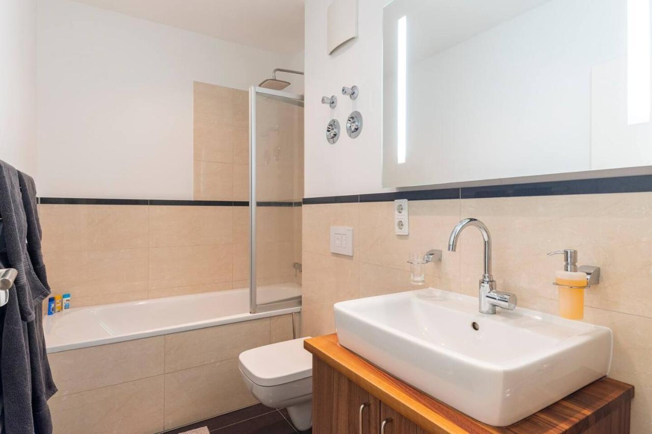 Super Zentrale, Gemutliche Wohnung Mit Balkon Leipzig Exterior foto